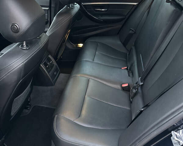 Синий БМВ 3 Серия, объемом двигателя 2 л и пробегом 119 тыс. км за 19500 $, фото 18 на Automoto.ua