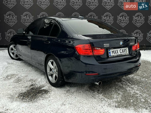 Синий БМВ 3 Серия, объемом двигателя 2 л и пробегом 77 тыс. км за 12300 $, фото 4 на Automoto.ua