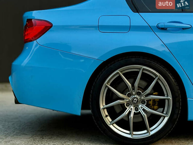 Синий БМВ 3 Серия, объемом двигателя 2.98 л и пробегом 135 тыс. км за 19500 $, фото 19 на Automoto.ua