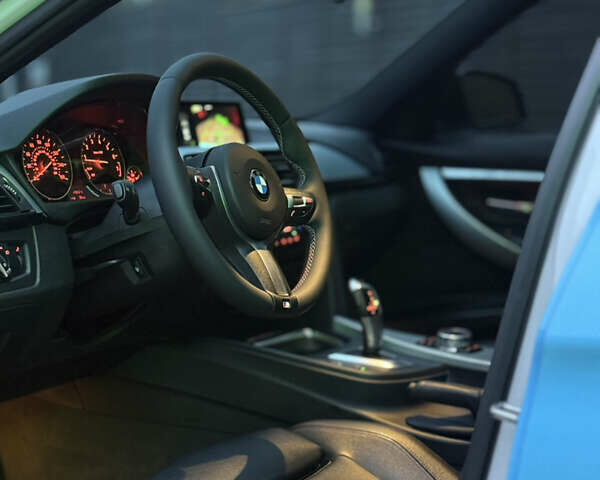 Синий БМВ 3 Серия, объемом двигателя 2.98 л и пробегом 136 тыс. км за 21500 $, фото 5 на Automoto.ua