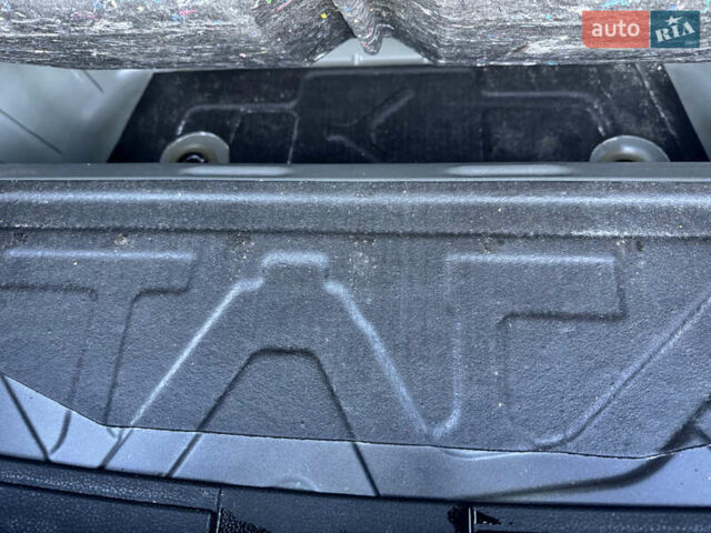 Синий БМВ 3 Серия, объемом двигателя 2 л и пробегом 148 тыс. км за 14000 $, фото 29 на Automoto.ua