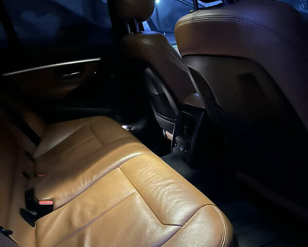 Синий БМВ 3 Серия, объемом двигателя 2.98 л и пробегом 110 тыс. км за 20500 $, фото 18 на Automoto.ua