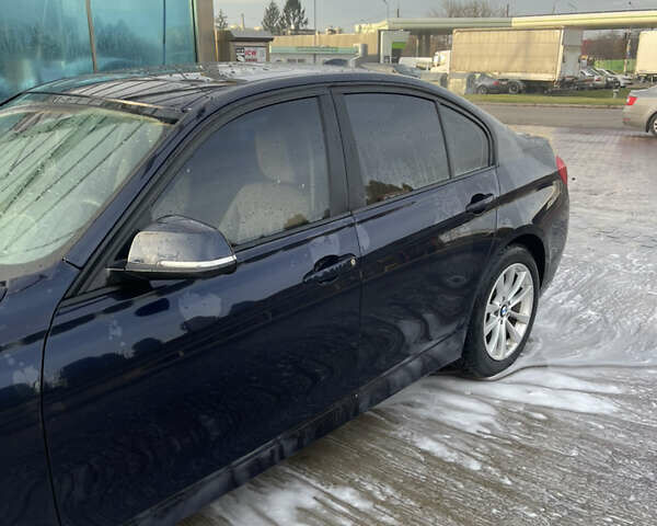 Синій БМВ 3 Серія, об'ємом двигуна 2 л та пробігом 244 тис. км за 12300 $, фото 3 на Automoto.ua