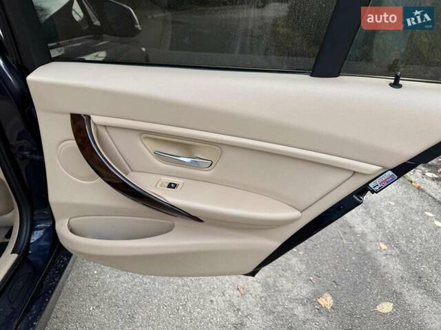 Синій БМВ 3 Серія, об'ємом двигуна 2 л та пробігом 105 тис. км за 15490 $, фото 15 на Automoto.ua
