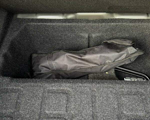 Синий БМВ 3 Серия, объемом двигателя 2 л и пробегом 99 тыс. км за 14900 $, фото 11 на Automoto.ua