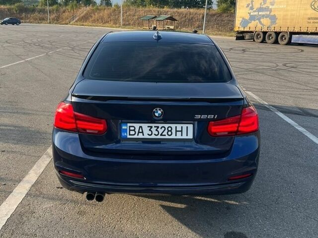 Синий БМВ 3 Серия, объемом двигателя 2 л и пробегом 138 тыс. км за 16500 $, фото 4 на Automoto.ua