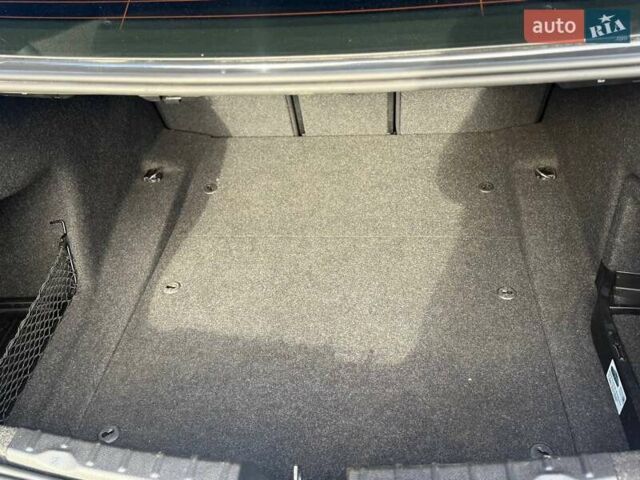 БМВ 3 Серия 2016 в Киеве на Automoto.ua Синий БМВ 3 Серия, объемом двигателя 2 л и пробегом 125 тыс. км за 16999 $, фото 16 на Automoto.ua