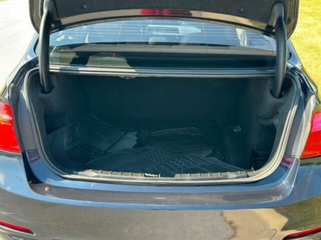 БМВ 3 Серія 2016 у Дніпро (Дніпропетровську) на Automoto.ua Синій БМВ 3 Серія, об'ємом двигуна 2 л та пробігом 79 тис. км за 3200 $, фото 13 на Automoto.ua