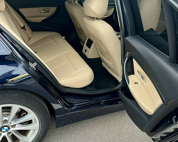 Синий БМВ 3 Серия, объемом двигателя 2 л и пробегом 130 тыс. км за 16500 $, фото 10 на Automoto.ua