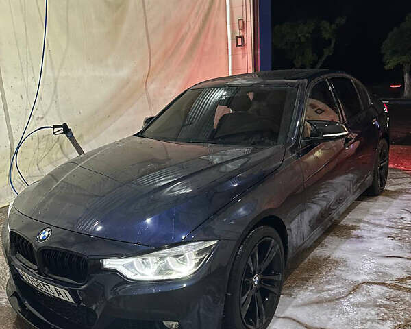 Синий БМВ 3 Серия, объемом двигателя 2 л и пробегом 178 тыс. км за 16000 $, фото 4 на Automoto.ua