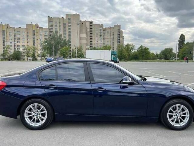 Синий БМВ 3 Серия, объемом двигателя 2 л и пробегом 52 тыс. км за 12500 $, фото 6 на Automoto.ua