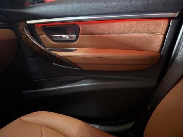 Синий БМВ 3 Серия, объемом двигателя 2 л и пробегом 49 тыс. км за 14000 $, фото 17 на Automoto.ua