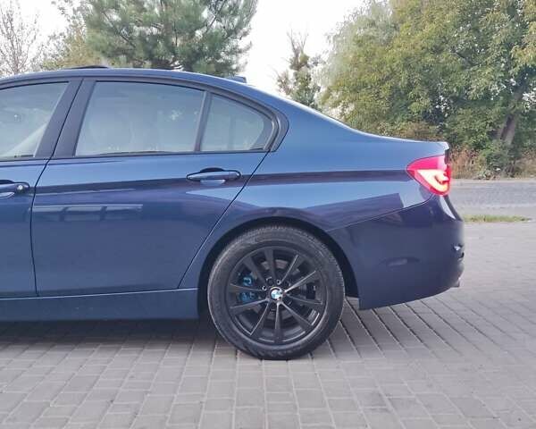 Синій БМВ 3 Серія, об'ємом двигуна 2 л та пробігом 122 тис. км за 16700 $, фото 15 на Automoto.ua