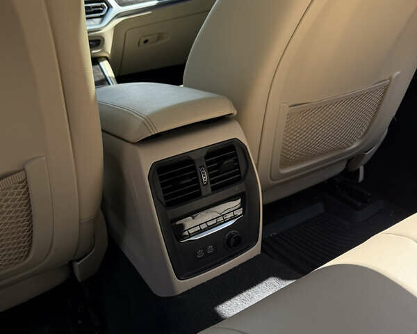 Синій БМВ 3 Серія, об'ємом двигуна 2 л та пробігом 70 тис. км за 39800 $, фото 11 на Automoto.ua