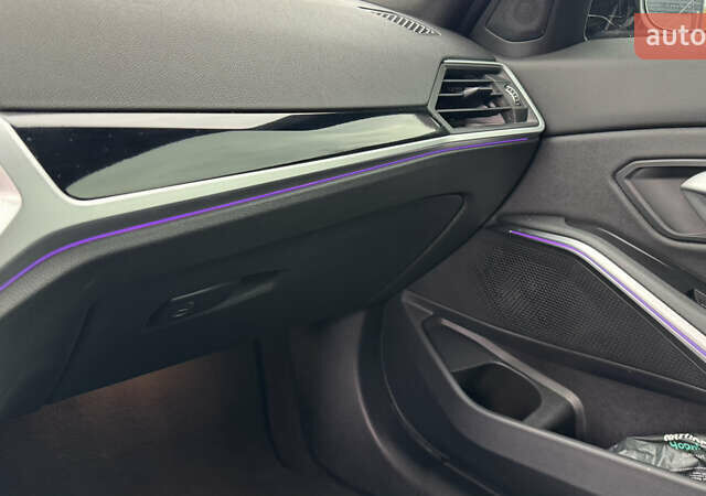 Синій БМВ 3 Серія, об'ємом двигуна 2 л та пробігом 83 тис. км за 28500 $, фото 14 на Automoto.ua