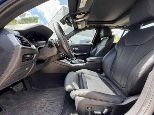 Синий БМВ 3 Серия, объемом двигателя 2 л и пробегом 43 тыс. км за 20300 $, фото 6 на Automoto.ua