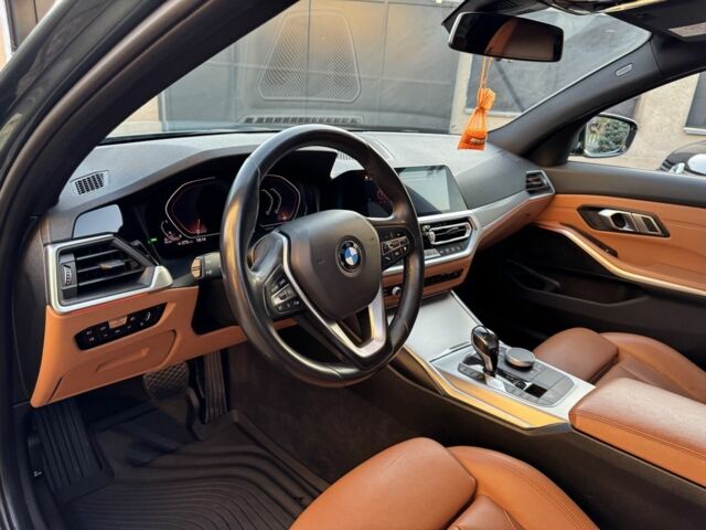 Синій БМВ 3 Серія, об'ємом двигуна 2 л та пробігом 260 тис. км за 26300 $, фото 4 на Automoto.ua