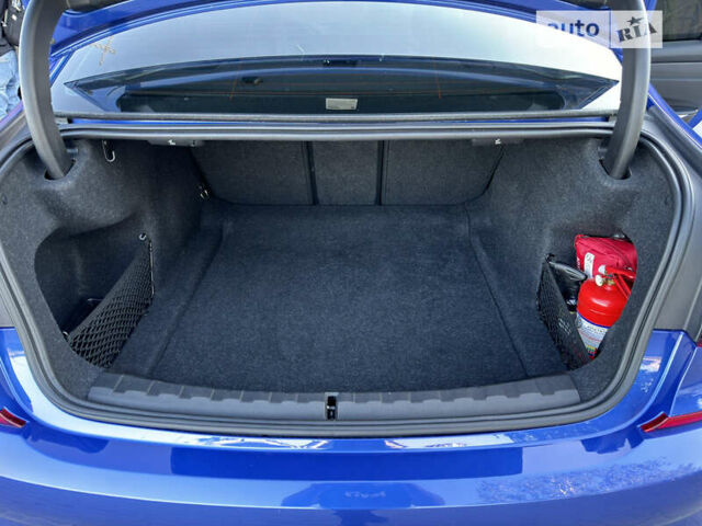 Синий БМВ 3 Серия, объемом двигателя 2 л и пробегом 77 тыс. км за 43000 $, фото 45 на Automoto.ua