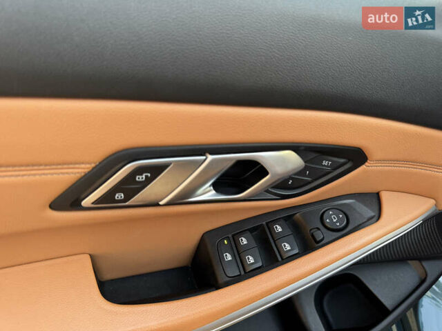 Синий БМВ 3 Серия, объемом двигателя 2 л и пробегом 260 тыс. км за 25000 $, фото 18 на Automoto.ua