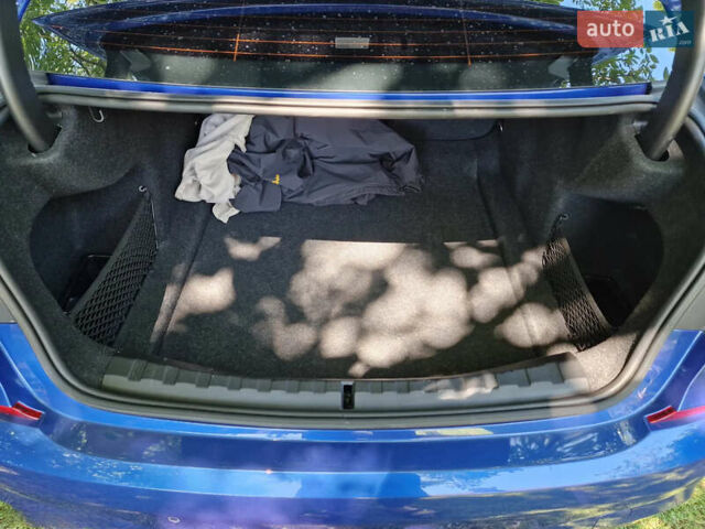 Синий БМВ 3 Серия, объемом двигателя 2 л и пробегом 100 тыс. км за 28000 $, фото 15 на Automoto.ua