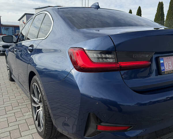 БМВ 3 Серия 2020 в Городке на Automoto.ua Синий БМВ 3 Серия, объемом двигателя 2 л и пробегом 73 тыс. км за 28800 $, фото 7 на Automoto.ua