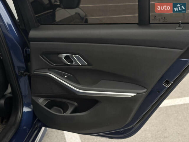 Синий БМВ 3 Серия, объемом двигателя 2 л и пробегом 32 тыс. км за 32000 $, фото 32 на Automoto.ua