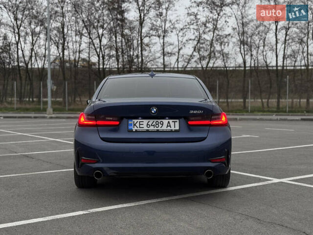 Синий БМВ 3 Серия, объемом двигателя 2 л и пробегом 32 тыс. км за 32000 $, фото 7 на Automoto.ua