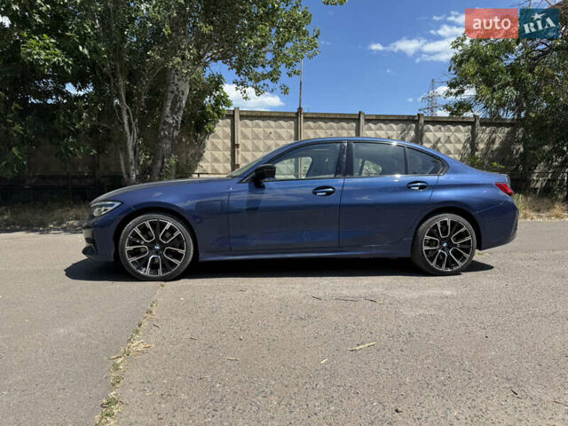 Синій БМВ 3 Серія, об'ємом двигуна 2 л та пробігом 69 тис. км за 33200 $, фото 1 на Automoto.ua