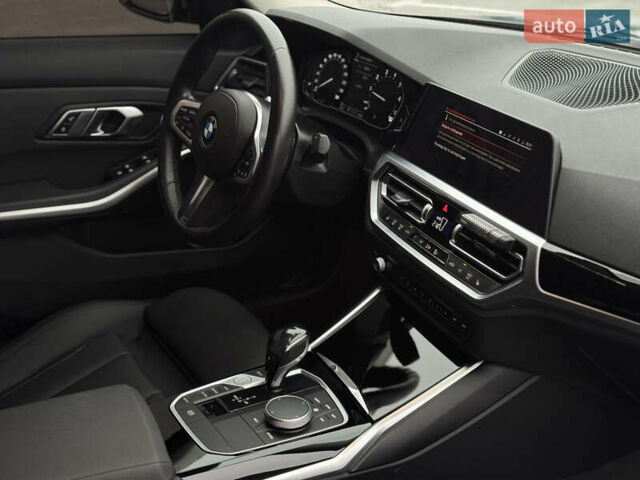 Синий БМВ 3 Серия, объемом двигателя 2 л и пробегом 32 тыс. км за 32000 $, фото 37 на Automoto.ua