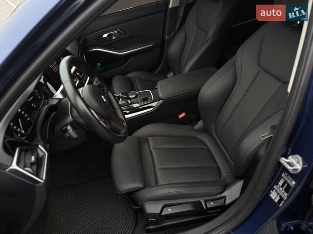 Синий БМВ 3 Серия, объемом двигателя 2 л и пробегом 32 тыс. км за 32000 $, фото 19 на Automoto.ua