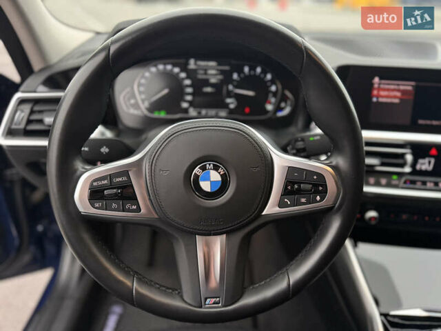 Синий БМВ 3 Серия, объемом двигателя 2 л и пробегом 32 тыс. км за 32000 $, фото 21 на Automoto.ua