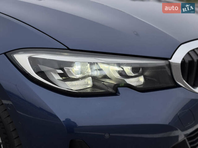 Синий БМВ 3 Серия, объемом двигателя 2 л и пробегом 32 тыс. км за 32000 $, фото 12 на Automoto.ua