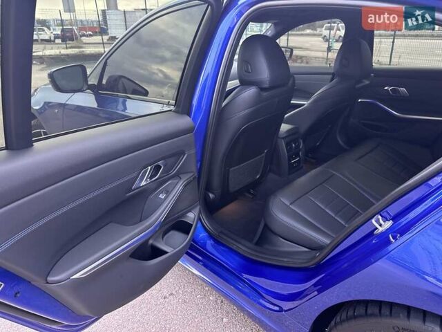 Синий БМВ 3 Серия, объемом двигателя 2 л и пробегом 15 тыс. км за 40900 $, фото 35 на Automoto.ua