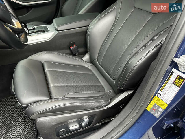 Синий БМВ 3 Серия, объемом двигателя 2 л и пробегом 22 тыс. км за 34900 $, фото 16 на Automoto.ua