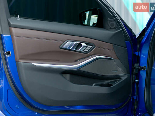 Синий БМВ 3 Серия, объемом двигателя 3 л и пробегом 15 тыс. км за 58000 $, фото 25 на Automoto.ua