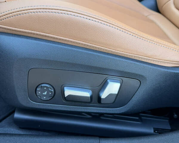 Синий БМВ 3 Серия, объемом двигателя 2 л и пробегом 36 тыс. км за 45000 $, фото 15 на Automoto.ua