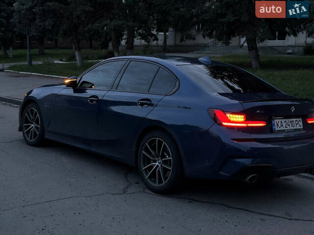 Синий БМВ 3 Серия, объемом двигателя 2 л и пробегом 27 тыс. км за 37400 $, фото 4 на Automoto.ua