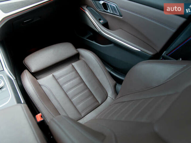 Синий БМВ 3 Серия, объемом двигателя 3 л и пробегом 15 тыс. км за 58000 $, фото 36 на Automoto.ua