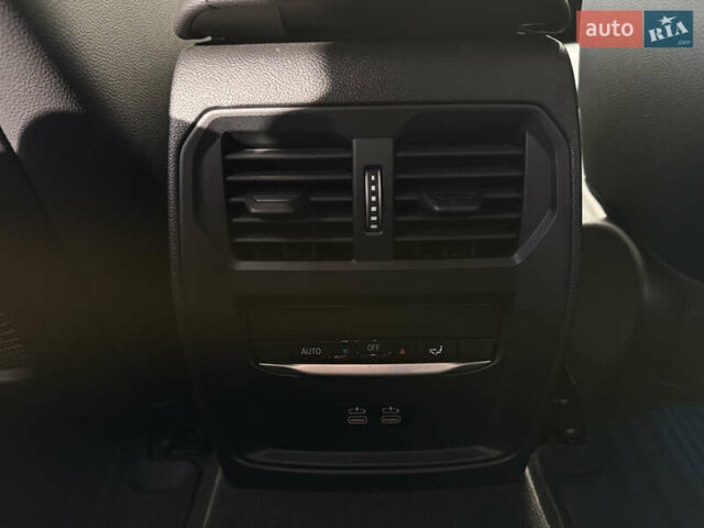 Синій БМВ 3 Серія, об'ємом двигуна 3 л та пробігом 22 тис. км за 49000 $, фото 12 на Automoto.ua