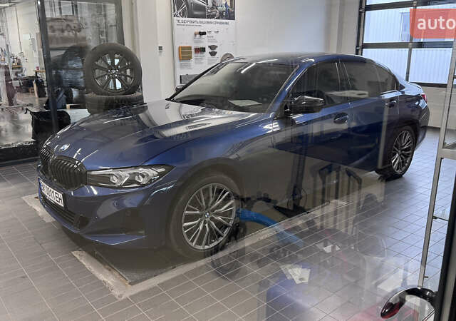 Синий БМВ 3 Серия, объемом двигателя 2 л и пробегом 16 тыс. км за 45100 $, фото 29 на Automoto.ua