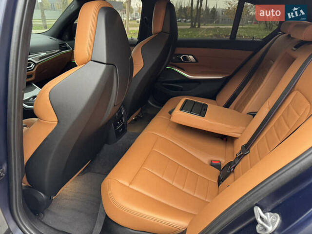 Синий БМВ 3 Серия, объемом двигателя 3 л и пробегом 49 тыс. км за 68000 $, фото 14 на Automoto.ua