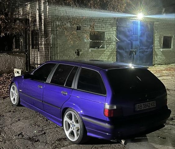 Синий БМВ 3 Серия, объемом двигателя 2 л и пробегом 300 тыс. км за 4600 $, фото 1 на Automoto.ua