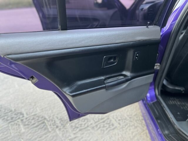 Синий БМВ 3 Серия, объемом двигателя 2 л и пробегом 300 тыс. км за 4600 $, фото 19 на Automoto.ua