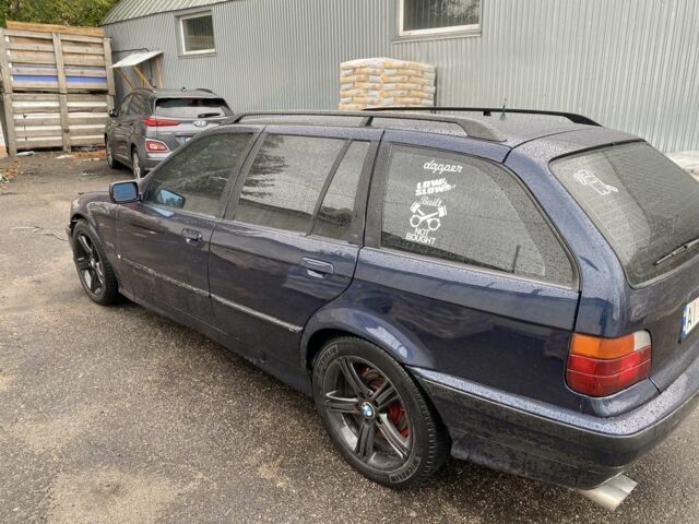 Синій БМВ 3 Серія, об'ємом двигуна 2.8 л та пробігом 430 тис. км за 3700 $, фото 3 на Automoto.ua