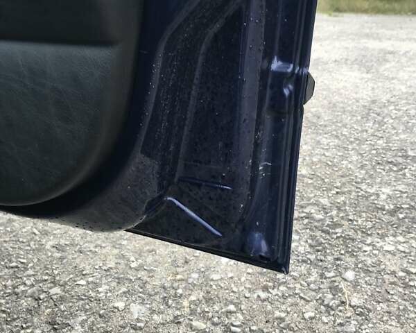 Синий БМВ 3 Серия, объемом двигателя 1.8 л и пробегом 380 тыс. км за 4000 $, фото 12 на Automoto.ua