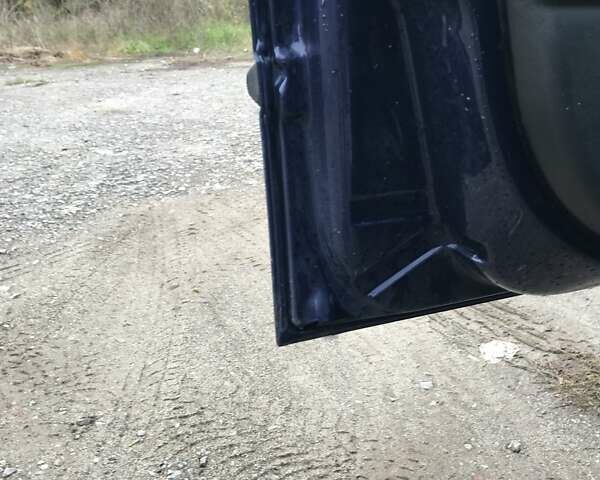 Синий БМВ 3 Серия, объемом двигателя 1.8 л и пробегом 380 тыс. км за 4000 $, фото 7 на Automoto.ua