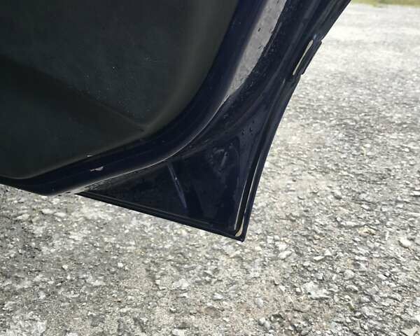 Синий БМВ 3 Серия, объемом двигателя 1.8 л и пробегом 380 тыс. км за 4000 $, фото 11 на Automoto.ua