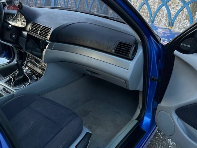 Синий БМВ 3 Серия, объемом двигателя 2 л и пробегом 400 тыс. км за 4300 $, фото 5 на Automoto.ua