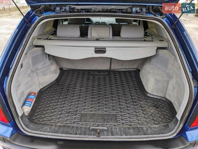 Синій БМВ 3 Серія, об'ємом двигуна 2 л та пробігом 285 тис. км за 4700 $, фото 16 на Automoto.ua