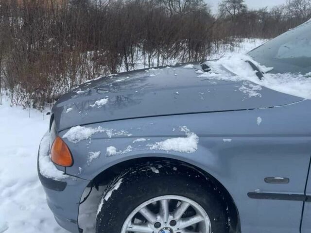 Синій БМВ 3 Серія, об'ємом двигуна 2 л та пробігом 320 тис. км за 2100 $, фото 3 на Automoto.ua